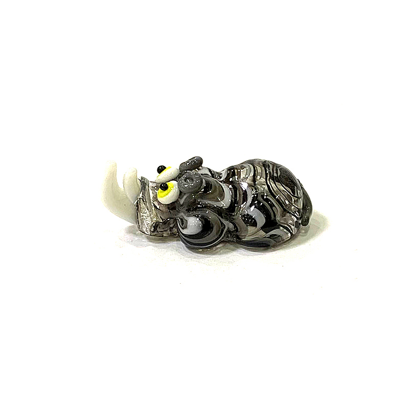 Miniature Glass Rhino Figurine - Bonsai Garden Japan 评论和价格